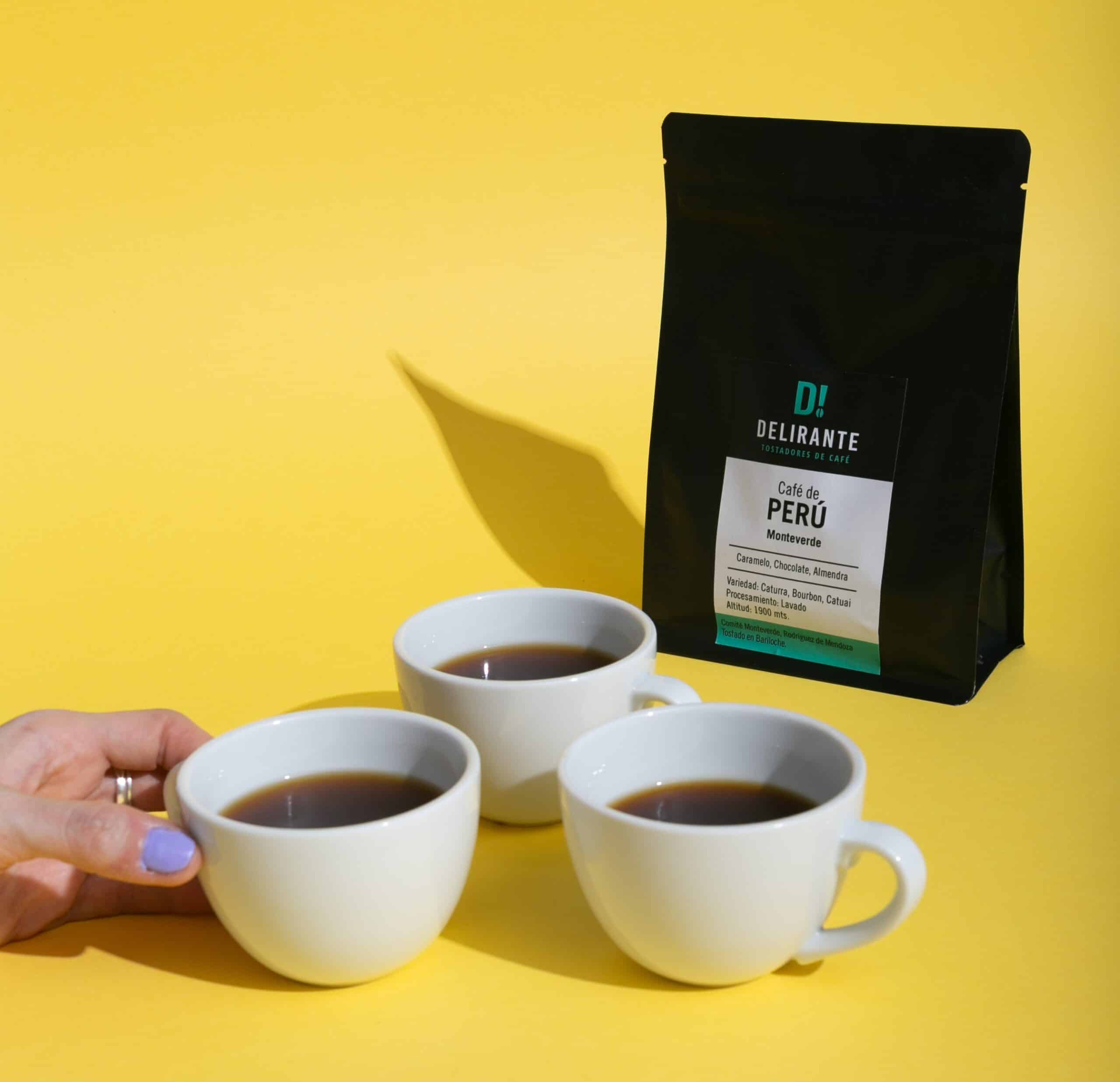 café de perú delirante en tazas 